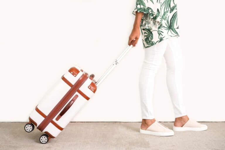 blog post ideas for travel bloggers